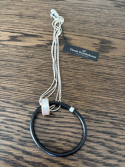 Product image 32 of 41