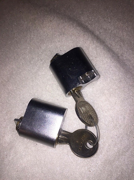 Product image 1 of 2