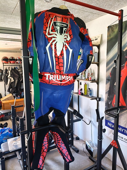 Product image 2 of 9