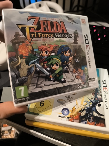 Product image 1 of 2