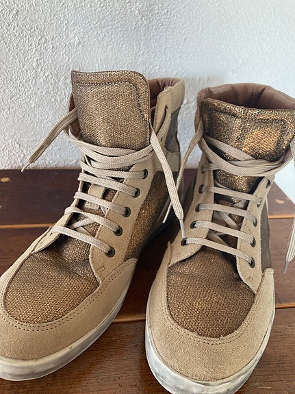 Product image 1 of 10