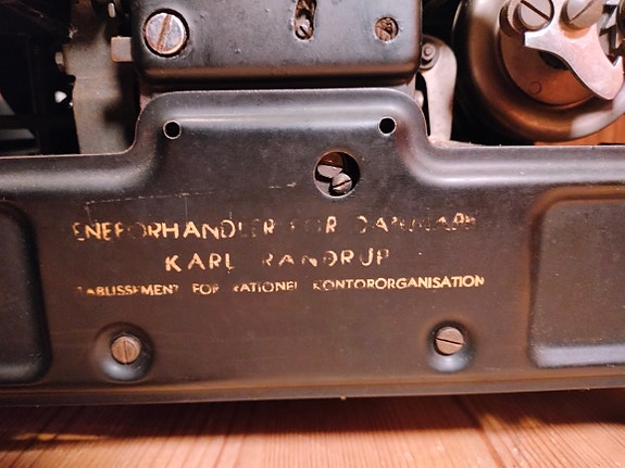 Product image 7 of 8