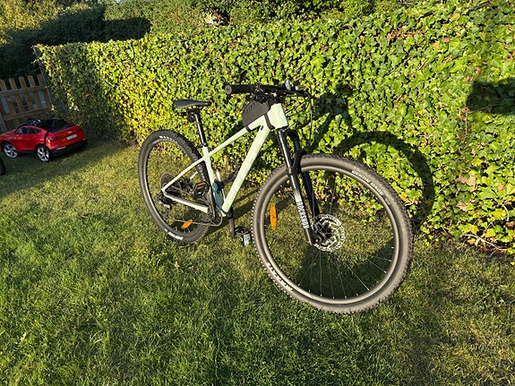 Product image 1 of 10