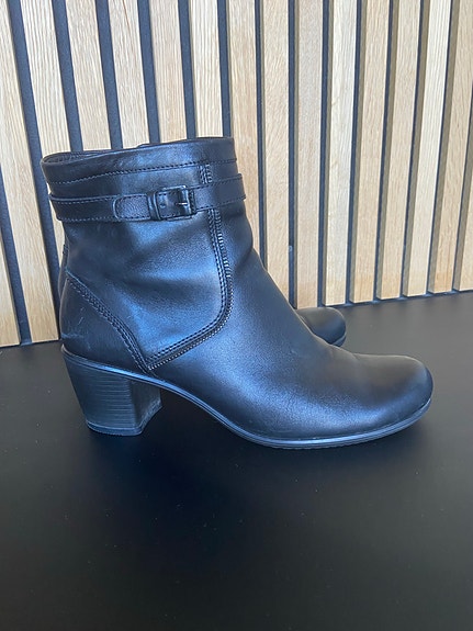 Product image 15 of 21