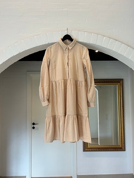 Product image 1 of 7