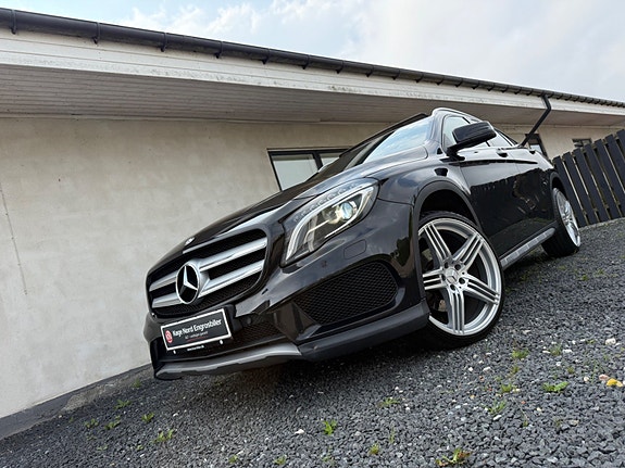 Mercedes GLA220