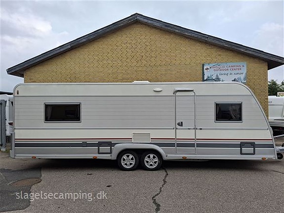 Cabby 2011 - Cabby Comfort 740+   Lækker helårsvogn med stor Queensbed