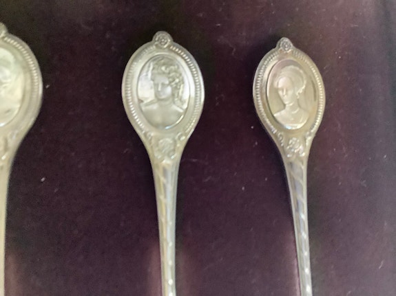 Product image 4 of 9