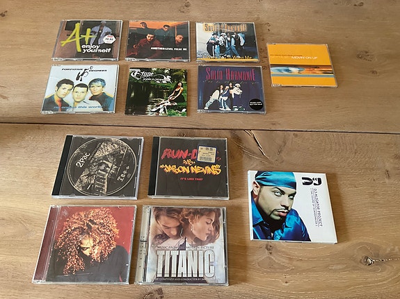 Product image 1 of 3