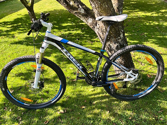 Product image 1 of 8