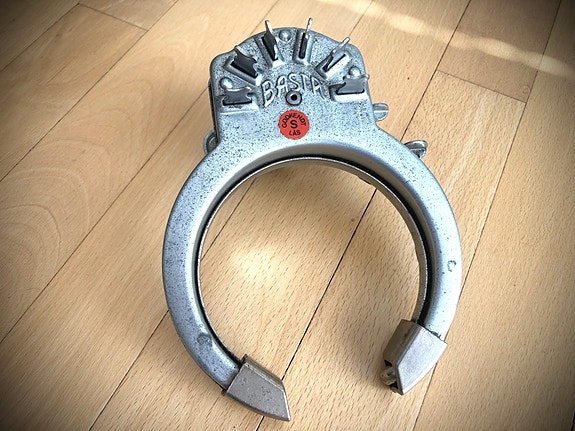 Product image 2 of 9