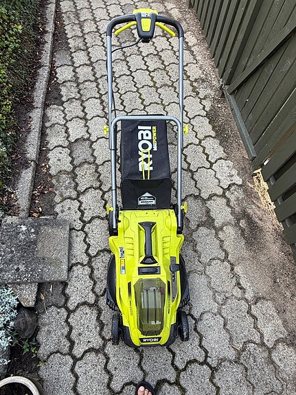 Product image 1 of 4