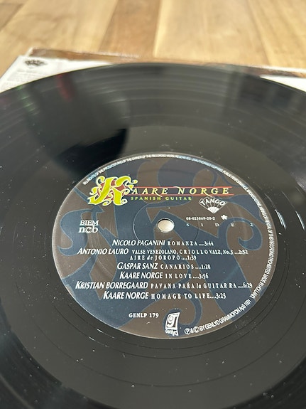 Product image 8 of 9