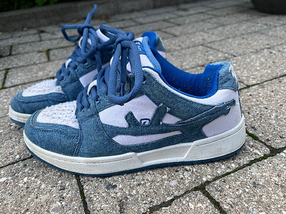 Product image 1 of 7