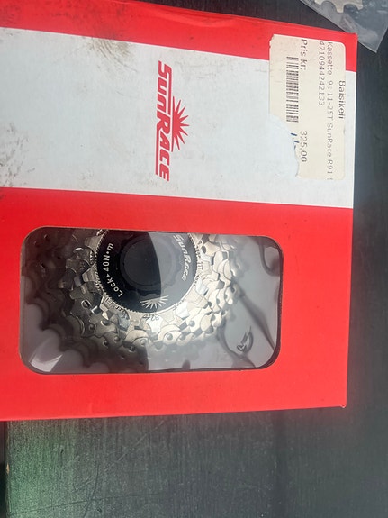 Product image 2 of 3