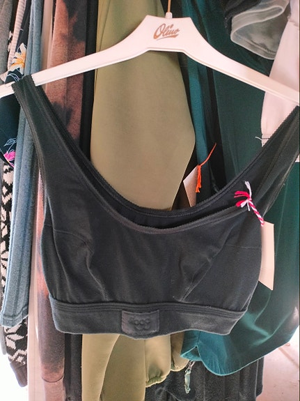 Product image 1 of 8