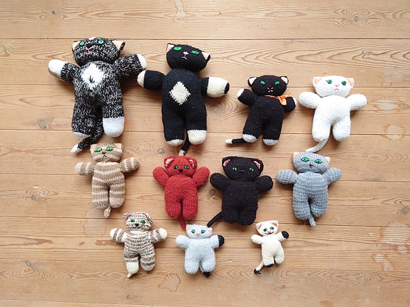 Product image 1 of 2