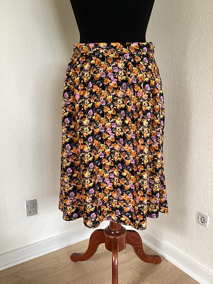 Product image 1 of 7