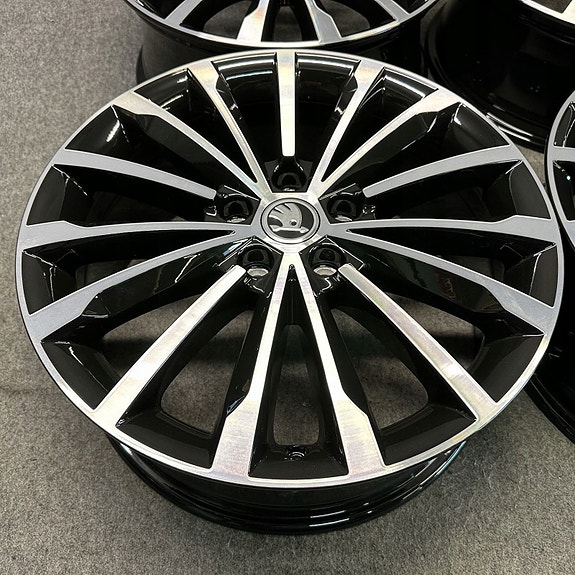 Product image 4 of 9