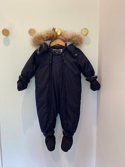 Product image 1 of 9