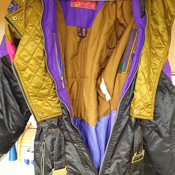 Product image 4 of 9