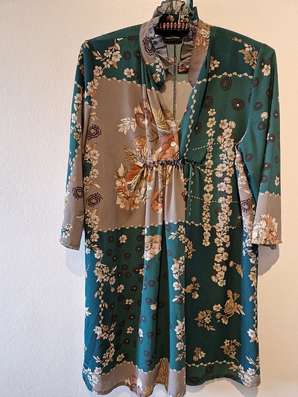 Product image 1 of 6