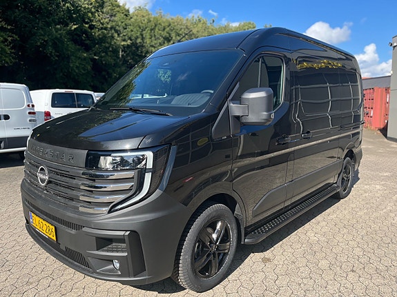 Nissan Interstar