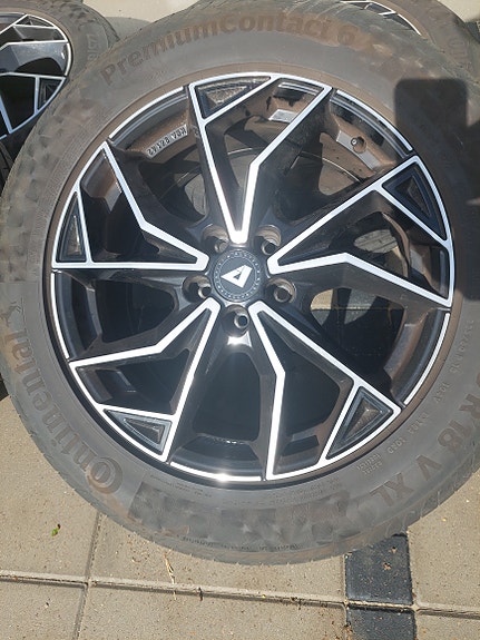 Product image 2 of 9