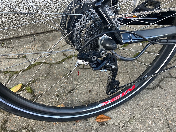 Product image 8 of 9