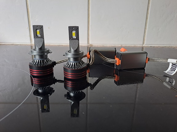 Product image 1 of 4