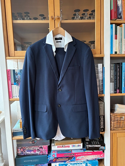 Product image 1 of 8