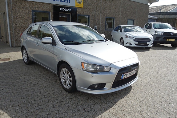 Mitsubishi Lancer