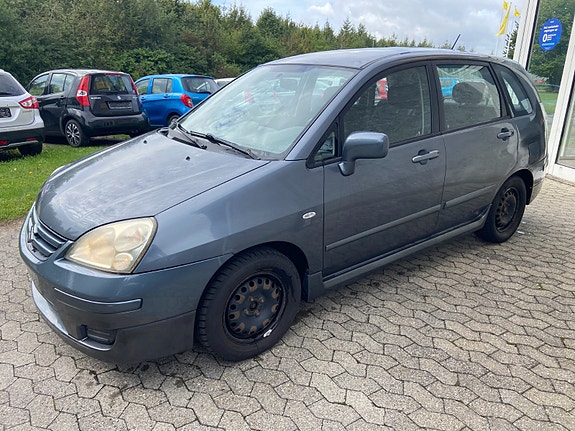 Suzuki Liana