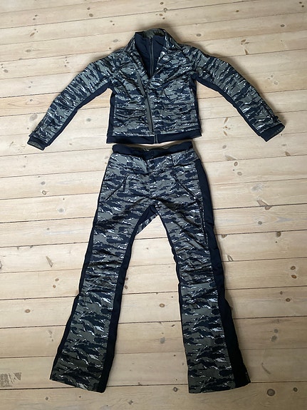 Product image 1 of 5