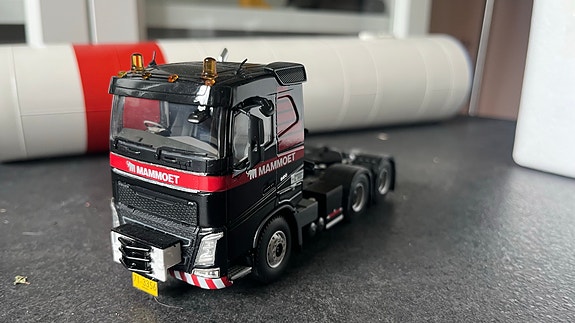 Product image 2 of 8