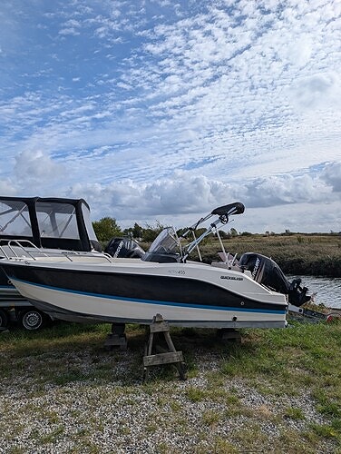 Quicksilver 455 open