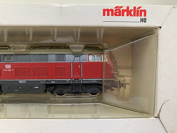 Product image 17 of 66