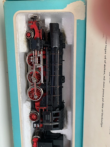 Product image 33 of 66