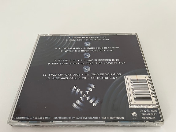 Product image 2 of 3