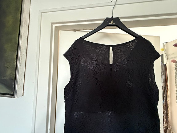 Product image 11 of 12