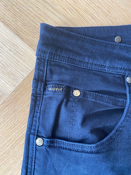 Product image 24 of 24