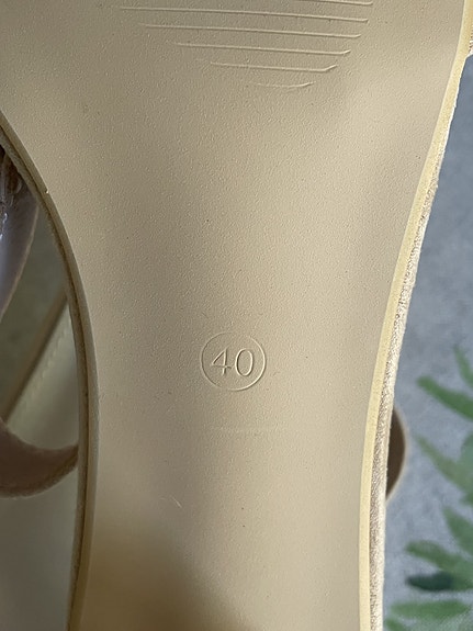 Product image 11 of 12