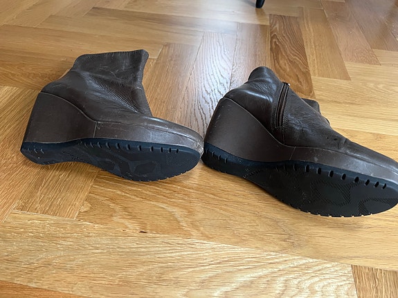 Product image 12 of 17