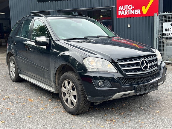 Mercedes ML320