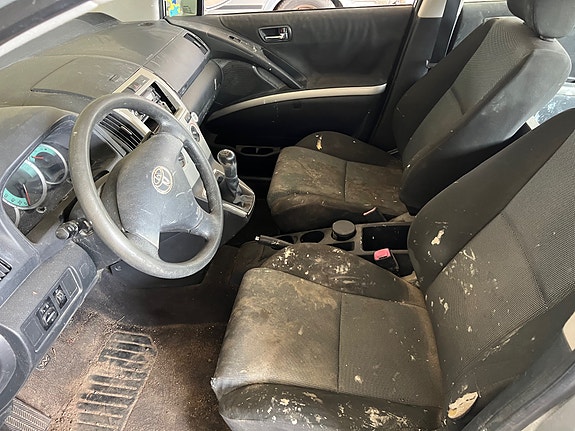 Toyota Corolla Sportsvan 2006 photo 5