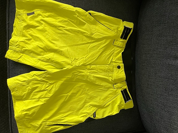 Product image 1 of 7