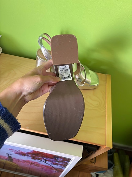 Product image 8 of 9