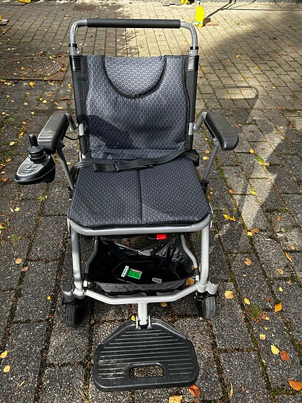 Product image 1 of 9