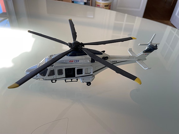 Product image 1 of 3