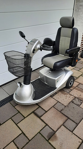 Product image 1 of 6